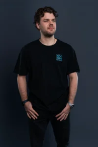 Movisono Shirt front