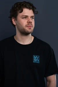 Movisono Shirt front